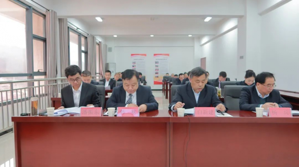 踏平坎坷成大道 實(shí)干奮斗鑄輝煌！陜西銀礦召開(kāi)六屆一次職工代表...